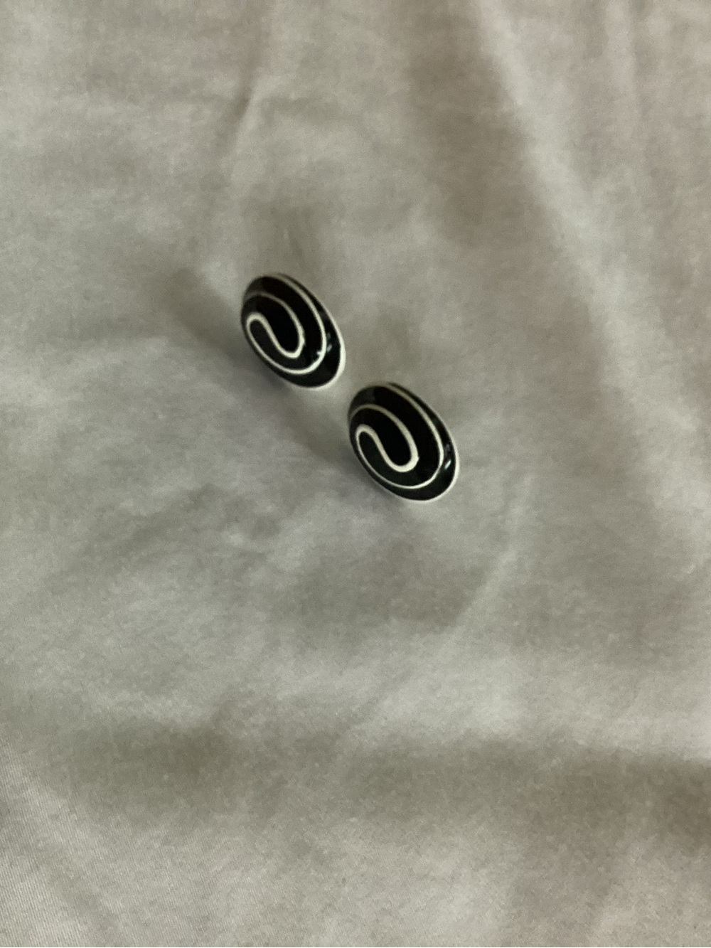 Black Swirl Enamel Stud Earrings - Unknown Brand